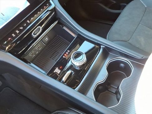 New 2026 Jeep Grand Cherokee Altitude image 28