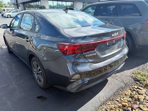 Used 2023 Kia Forte LXS FWD image 6
