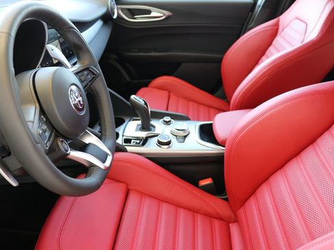 New 2025 Alfa Romeo Giulia w/ Veloce Package AWD image 16