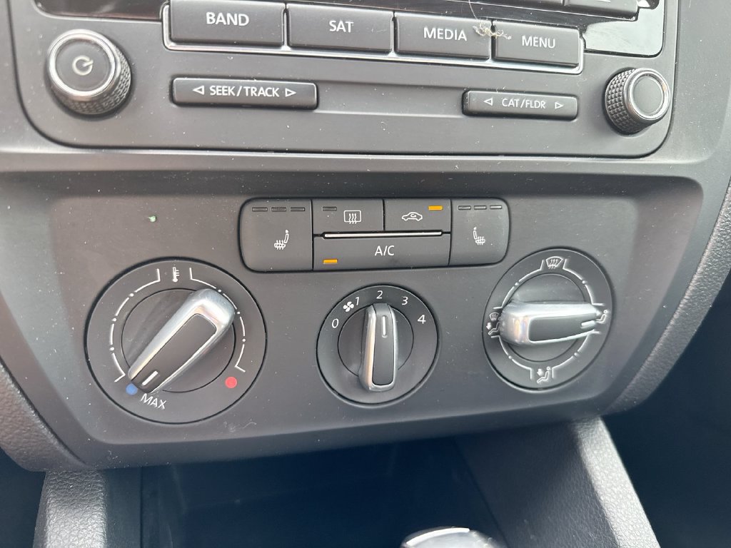 Used 2015 Volkswagen Jetta SE FWD image 15