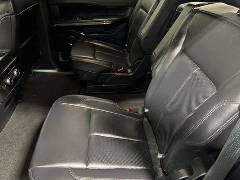 Used 2021 Ford Expedition XLT image 35