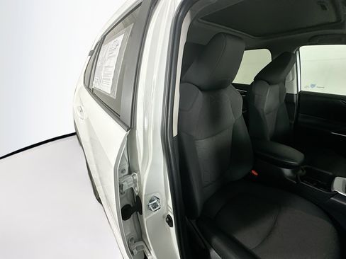 Used 2023 Toyota RAV4 XLE w/ Convenience Package image 28