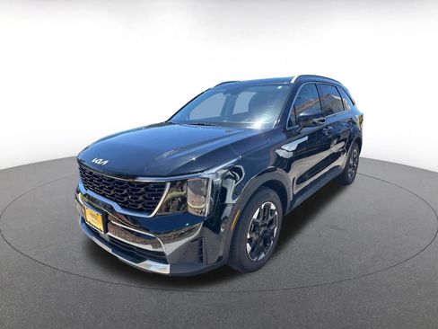 Used 2024 Kia Sorento S FWD image 3