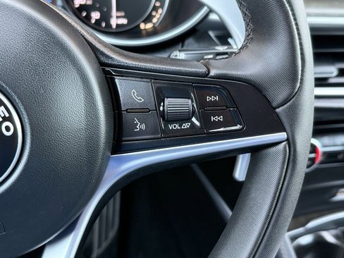 Used 2018 Alfa Romeo Stelvio Ti Sport image 27