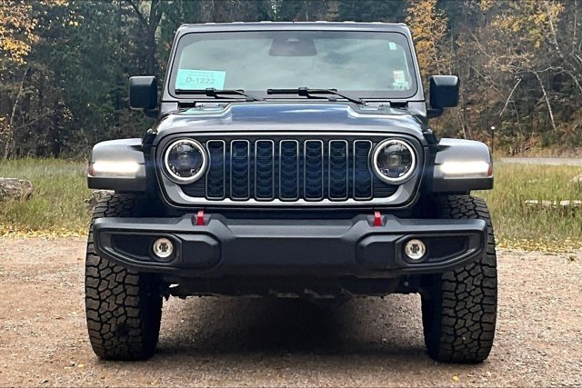 Used 2026 Jeep Gladiator Rubicon w/ Safety Group AWD/4WD image 2