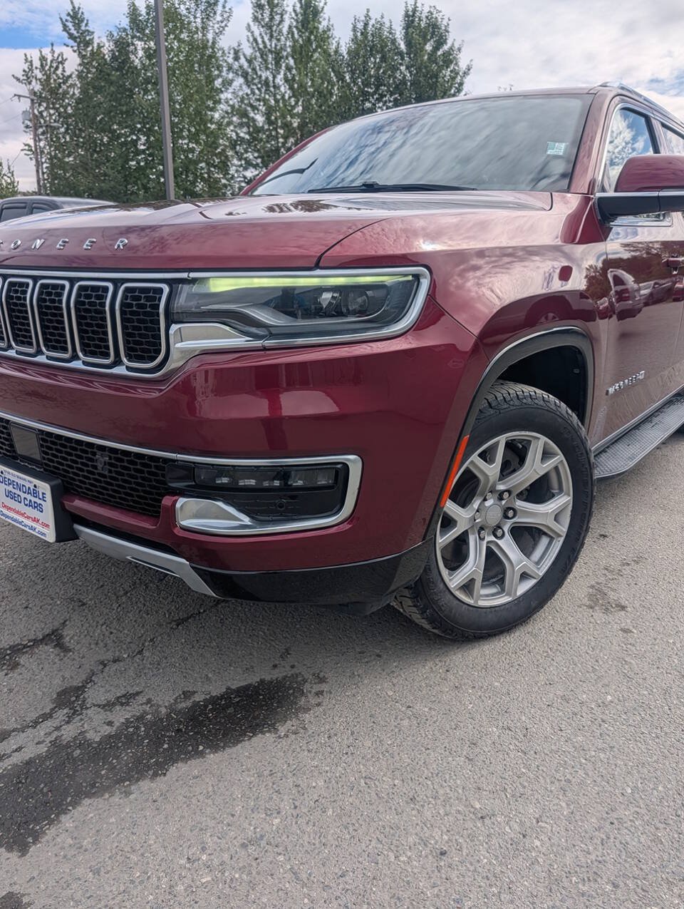 Used 2022 Jeep Wagoneer Series II AWD/4WD image 10