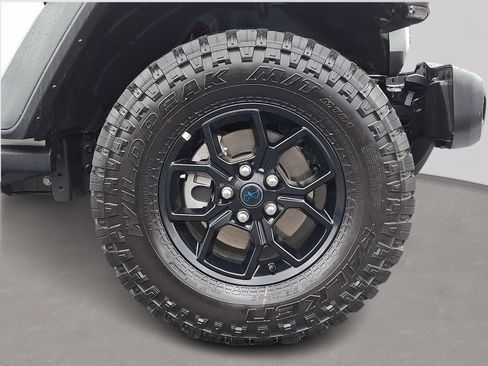 Used 2025 Jeep Wrangler Unlimited Sport S 4xe image 8