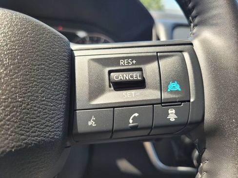 Certified 2025 Nissan Rogue SV AWD/4WD image 27