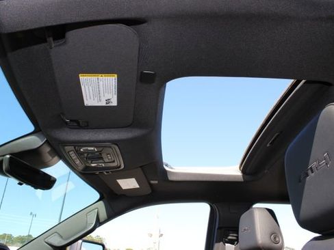 Used 2024 GMC Sierra 2500 AT4 w/ AT4 Premium Plus Package image 22