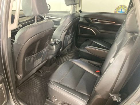 Used 2023 Kia Telluride S w/ S Sunroof Package image 13