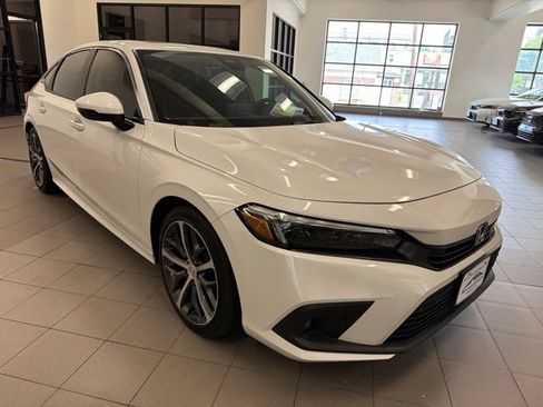 Certified 2023 Honda Civic Touring image 1