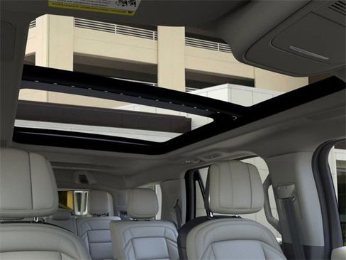New 2025 Lincoln Navigator Reserve image 22