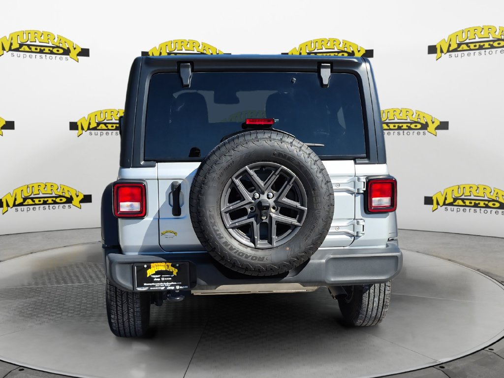 Used 2024 Jeep Wrangler Unlimited Sport AWD/4WD image 4