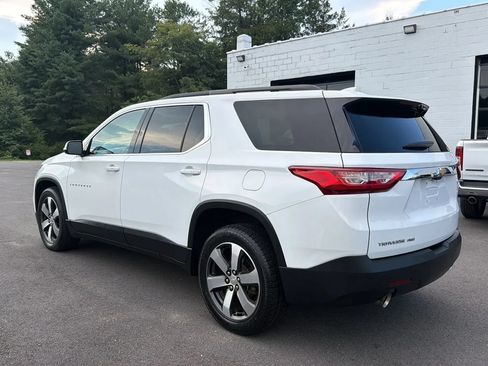 Used 2019 Chevrolet Traverse LT w/ LT Premium Package AWD/4WD image 5