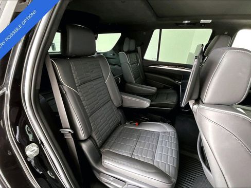 Used 2025 Cadillac Escalade Sport Platinum w/ LPO, ONYX Package image 36