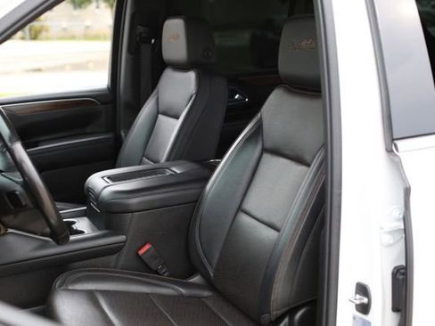 Used 2021 Chevrolet Tahoe High Country image 9