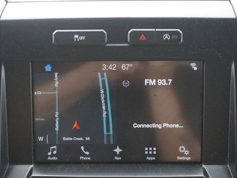 Used 2018 Ford F150 XLT w/ Equipment Group 302A Luxury AWD/4WD image 12