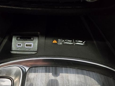 Used 2024 Buick Enclave Essence w/ Sport Touring Edition AWD/4WD image 23