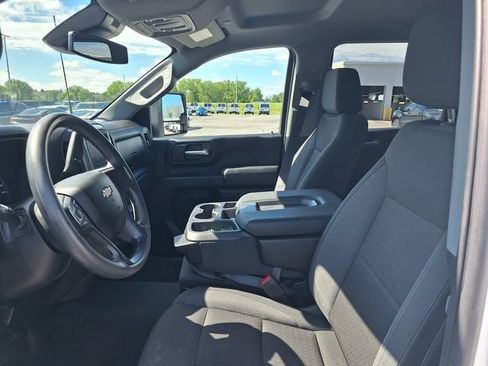 Used 2025 Chevrolet Silverado 2500 Custom w/ Custom Value Package AWD/4WD image 11