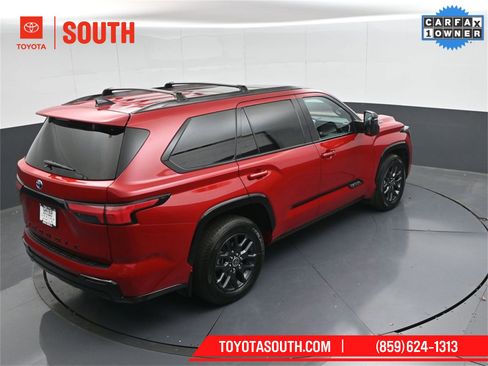 Used 2023 Toyota Sequoia Platinum image 42