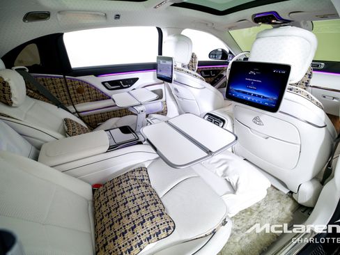 Used 2023 Mercedes-Benz Maybach S 680 4MATIC w/ Manufaktur Leather Package image 28