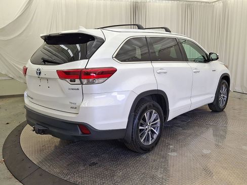 Certified 2018 Toyota Highlander XLE AWD/4WD image 25