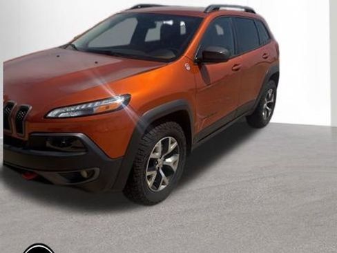 Used 2015 Jeep Cherokee Trailhawk w/ Cold Weather Group image 1