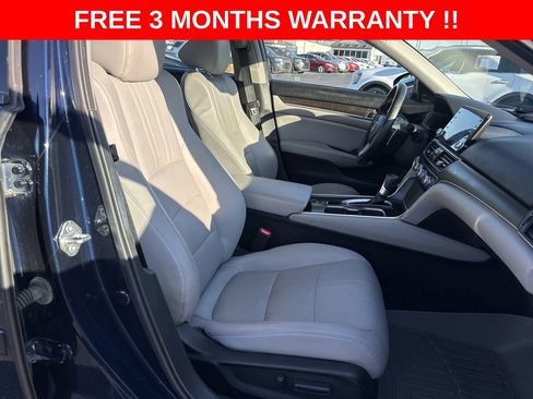 Used 2018 Honda Accord Touring image 22
