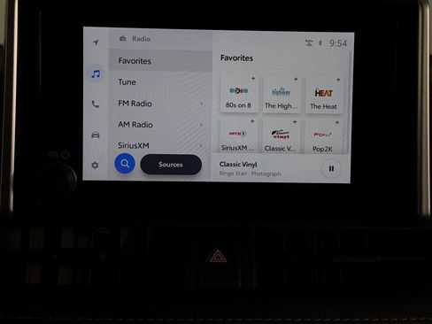 Used 2025 Toyota RAV4 XLE image 18