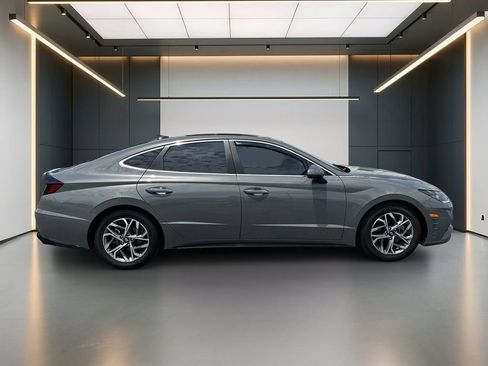 Used 2023 Hyundai Sonata SEL w/ Convenience Package FWD image 7