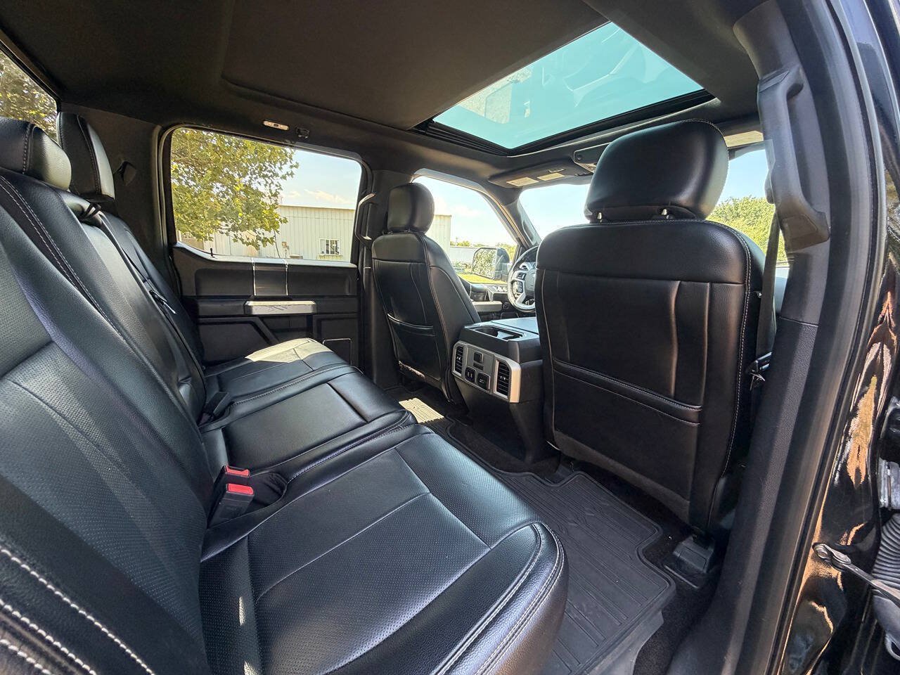 Used 2018 Ford F150 Lariat w/ Equipment Group 502A Luxury AWD/4WD image 22
