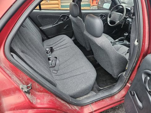 Used 2000 Chevrolet Cavalier Sedan image 14