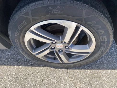 Used 2018 GMC Terrain SLT w/ Infotainment Package II AWD/4WD image 32