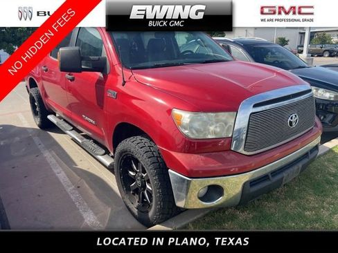 Used 2013 Toyota Tundra 4x4 CrewMax w/ SR5 Pkg image 1