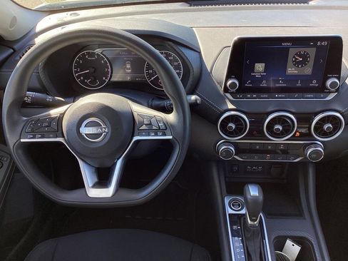 Used 2025 Nissan Sentra SV FWD image 14