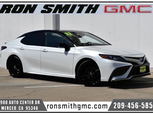 Used 2022 Toyota Camry XSE FWD image 1