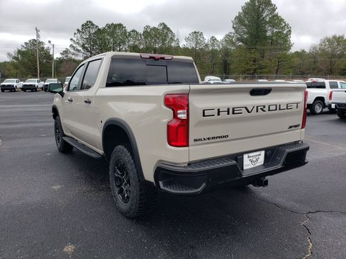 New 2026 Chevrolet Silverado 1500 ZR2 w/ LPO, Dark Essentials Package image 4