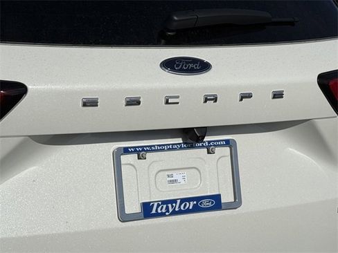 New 2026 Ford Escape ST-Line w/ Tech Pack #1 image 8