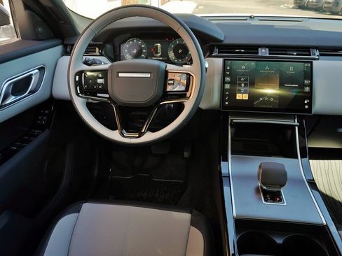 Used 2026 Land Rover Range Rover Velar S AWD/4WD image 16