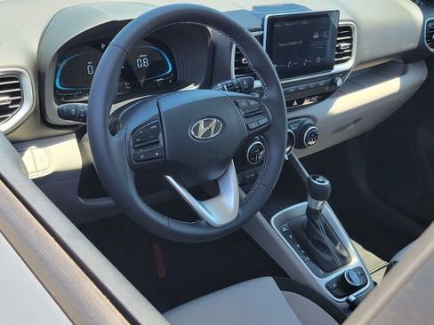 New 2026 Hyundai Venue SEL FWD image 5
