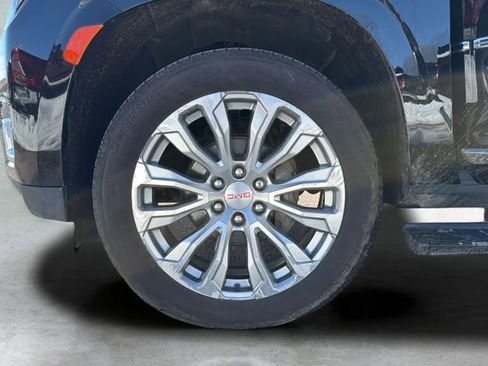Used 2023 GMC Yukon XL Denali image 39