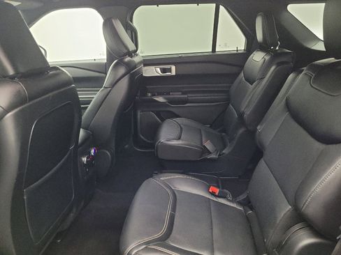 Used 2020 Ford Explorer ST w/ Premium Technology Package image 18