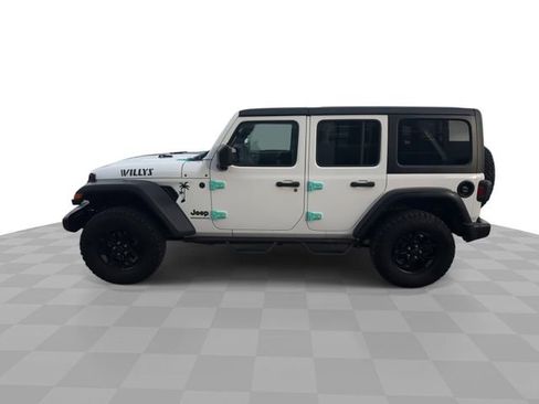 Used 2024 Jeep Wrangler Willys image 5