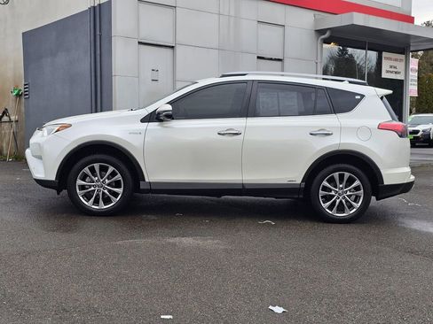 Used 2018 Toyota RAV4 Limited w/ Advanced Technology Package image 4