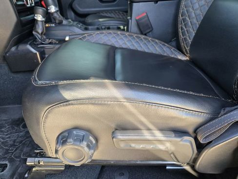 Certified 2022 Jeep Wrangler Unlimited Sahara image 25