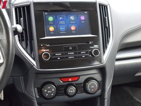 Used 2019 Subaru Crosstrek 2.0i Premium image 19