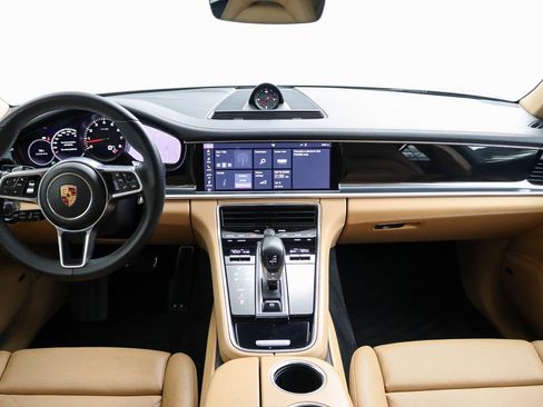 Used 2018 Porsche Panamera 4S AWD/4WD image 16