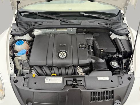Used 2013 Volkswagen Beetle 2.5 image 18