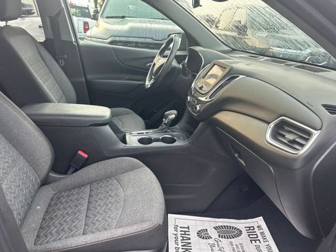 Used 2022 Chevrolet Equinox LT FWD image 7