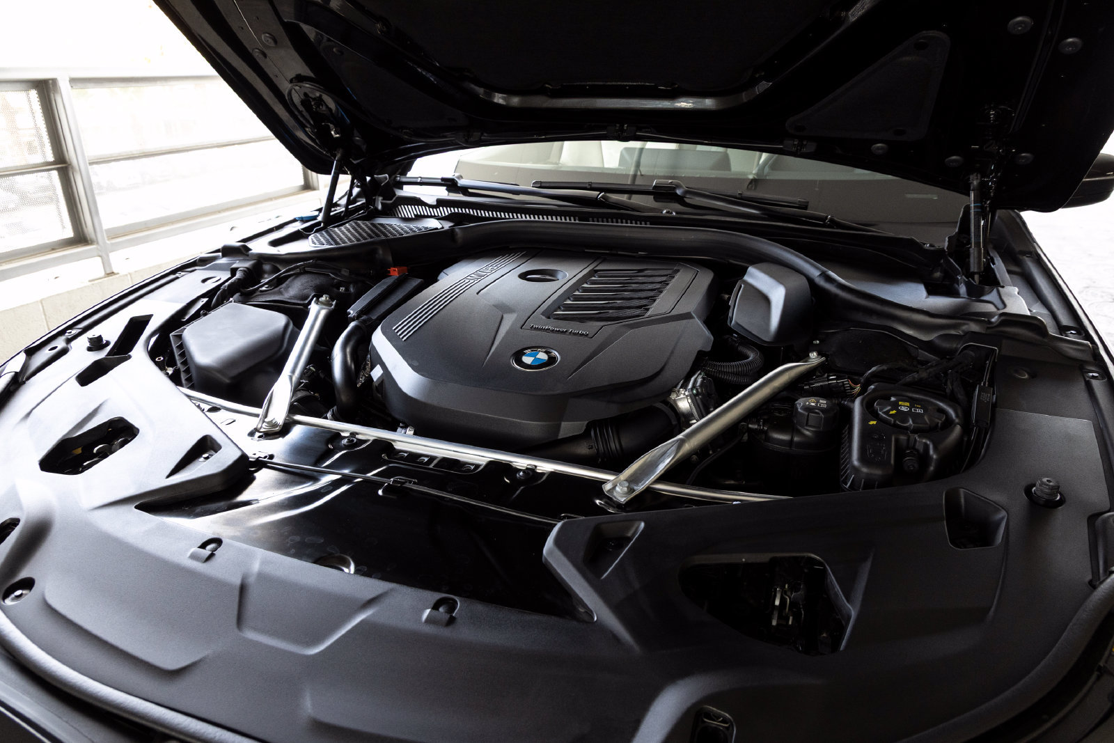 Certified 2025 BMW 840i xDrive AWD/4WD image 33